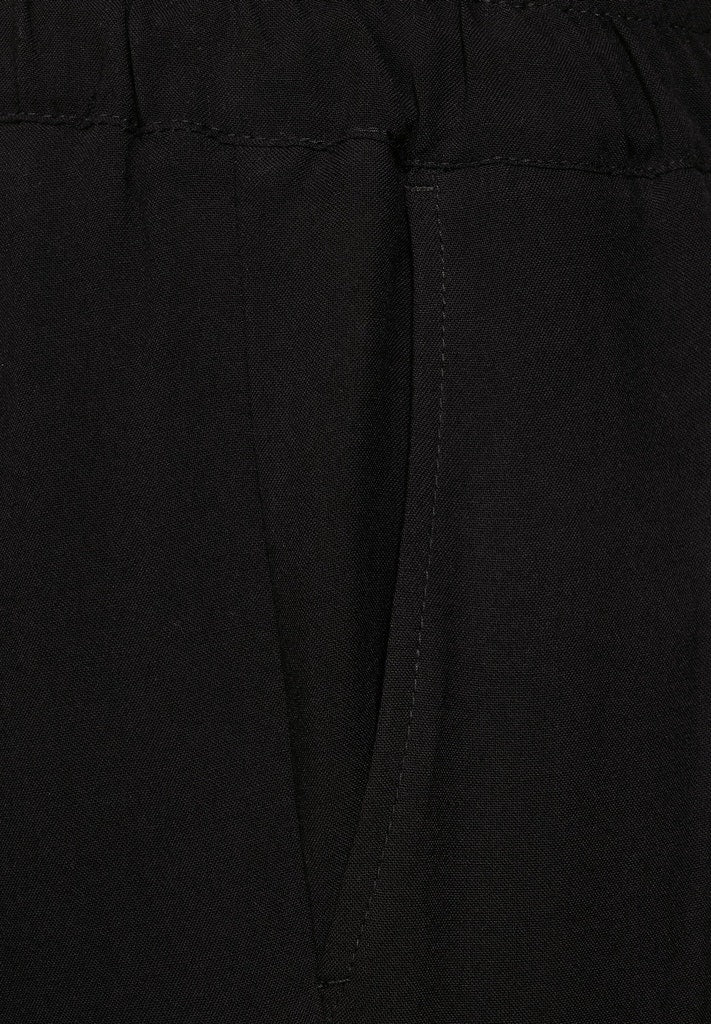 Casual Fit Hose