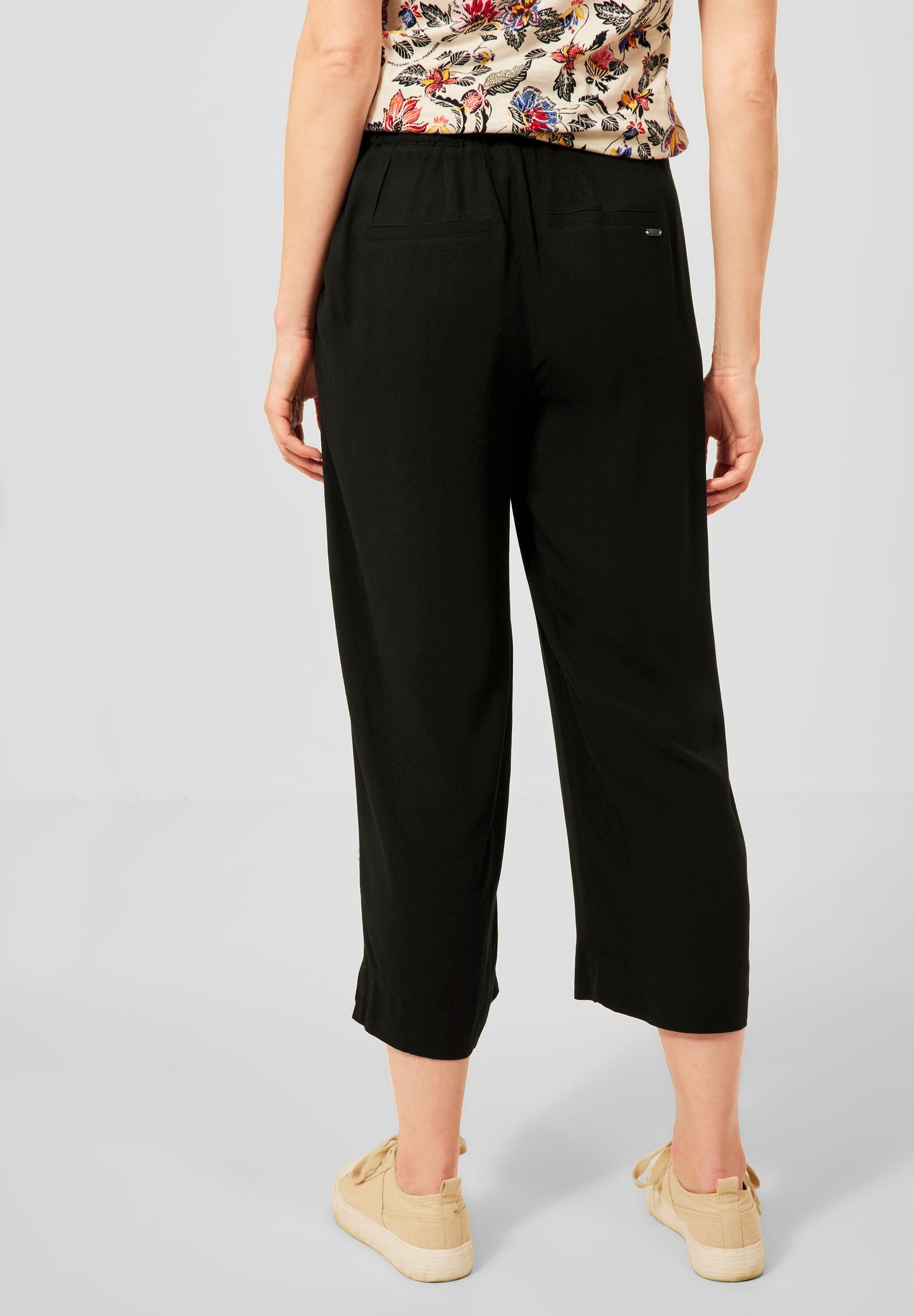 Casual Fit Hose