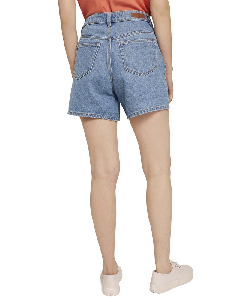 Mom fit shorts a-shape